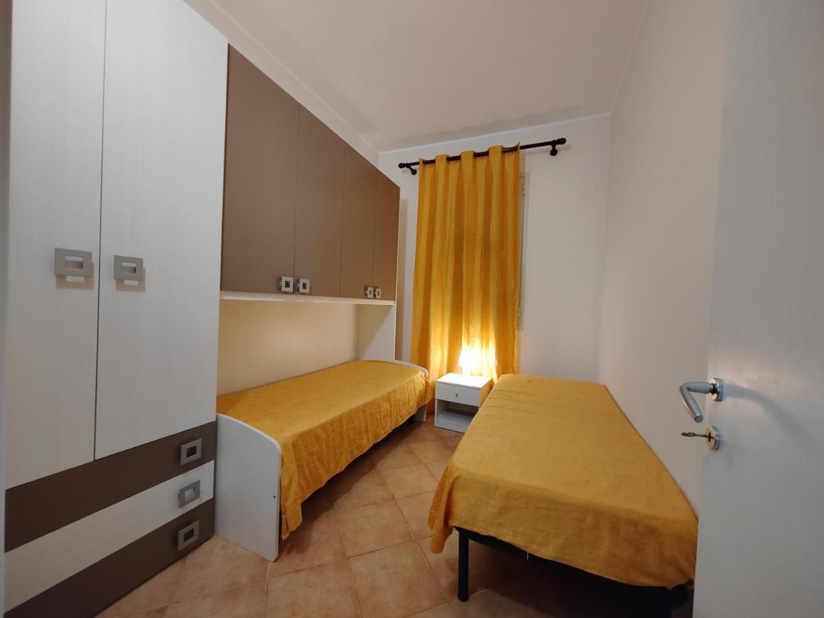 Ferienwohnung Xenia Garden 2 Avola Exterior foto